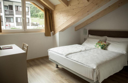 Residence des Alpes - O podwyższonym standardzie apartament, O podwyższonym standardzie apartament z widokiem na góry, O podwyższonym standardzie apartament 2 sypialnie, O podwyższonym standardzie apartament 2 sypialnie penthouse (na dachu), O podwyższonym standardzie apartament 2 sypialnie poddasze, O podwyższonym standardzie apartament 2 sypialnie z widokiem, O podwyższonym standardzie trzyosobowy apartament 2 sypialnie poddasze, O podwyższonym standardzie dwuosobowy apartament 2 sypialnie poddasze, O podwyższonym standardzie dwuosobowy apartament 2 sypialnie i balkonem, O podwyższonym standardzie dwuosobowy apartament 3 pokoje, O podwyższonym standardzie trzyosobowy apartament 3 pokoje, O podwyższonym standardzie czteroosobowy apartament 2 sypialnie
