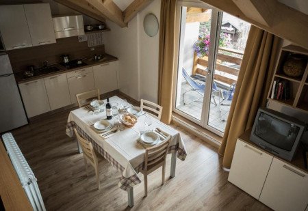 Residence des Alpes - O podwyższonym standardzie apartament, O podwyższonym standardzie apartament z widokiem na góry, O podwyższonym standardzie apartament 2 sypialnie, O podwyższonym standardzie apartament 2 sypialnie penthouse (na dachu), O podwyższonym standardzie apartament 2 sypialnie poddasze, O podwyższonym standardzie apartament 2 sypialnie z widokiem, O podwyższonym standardzie trzyosobowy apartament 2 sypialnie poddasze, O podwyższonym standardzie dwuosobowy apartament 2 sypialnie poddasze, O podwyższonym standardzie dwuosobowy apartament 2 sypialnie i balkonem, O podwyższonym standardzie dwuosobowy apartament 3 pokoje, O podwyższonym standardzie trzyosobowy apartament 3 pokoje, O podwyższonym standardzie czteroosobowy apartament 2 sypialnie