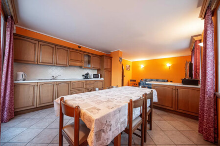 Apartament 3-pokojowy nr 4